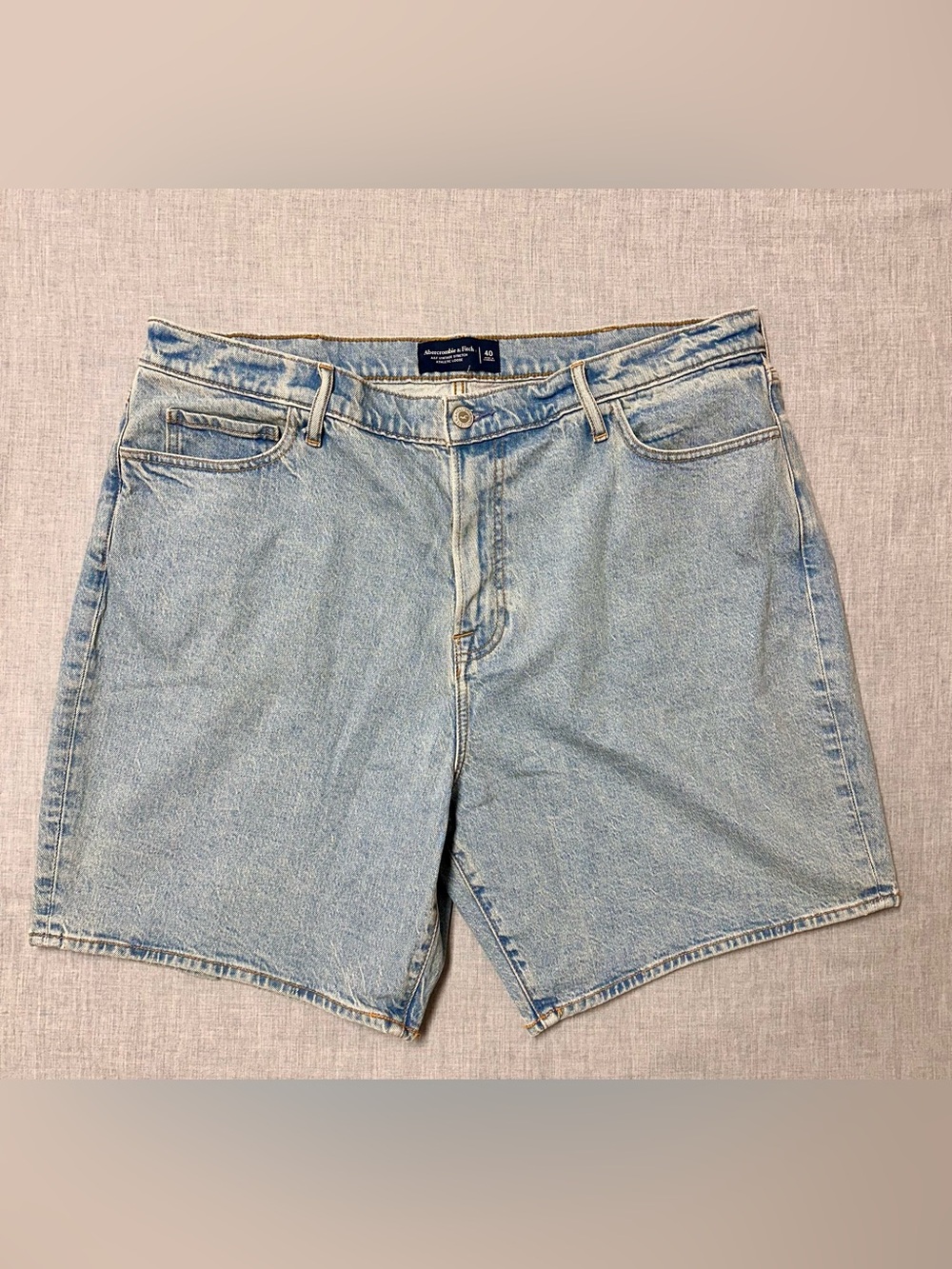Abercrombie & Fitch Mens Athletic Loose Denim Shorts Size 40 Light Wash NWOT